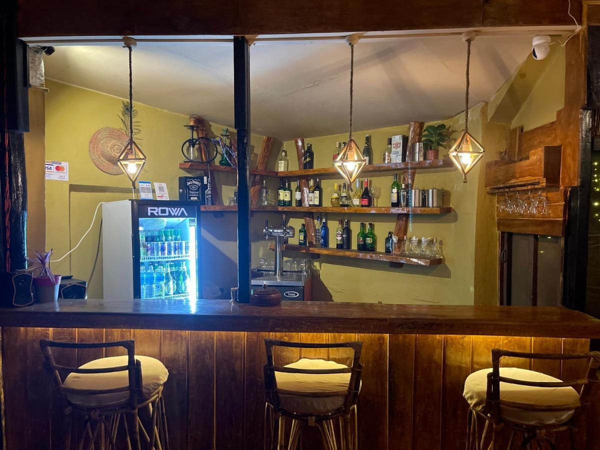 Hotel Tharu Garden And Beer Bar Читван Экстерьер фото