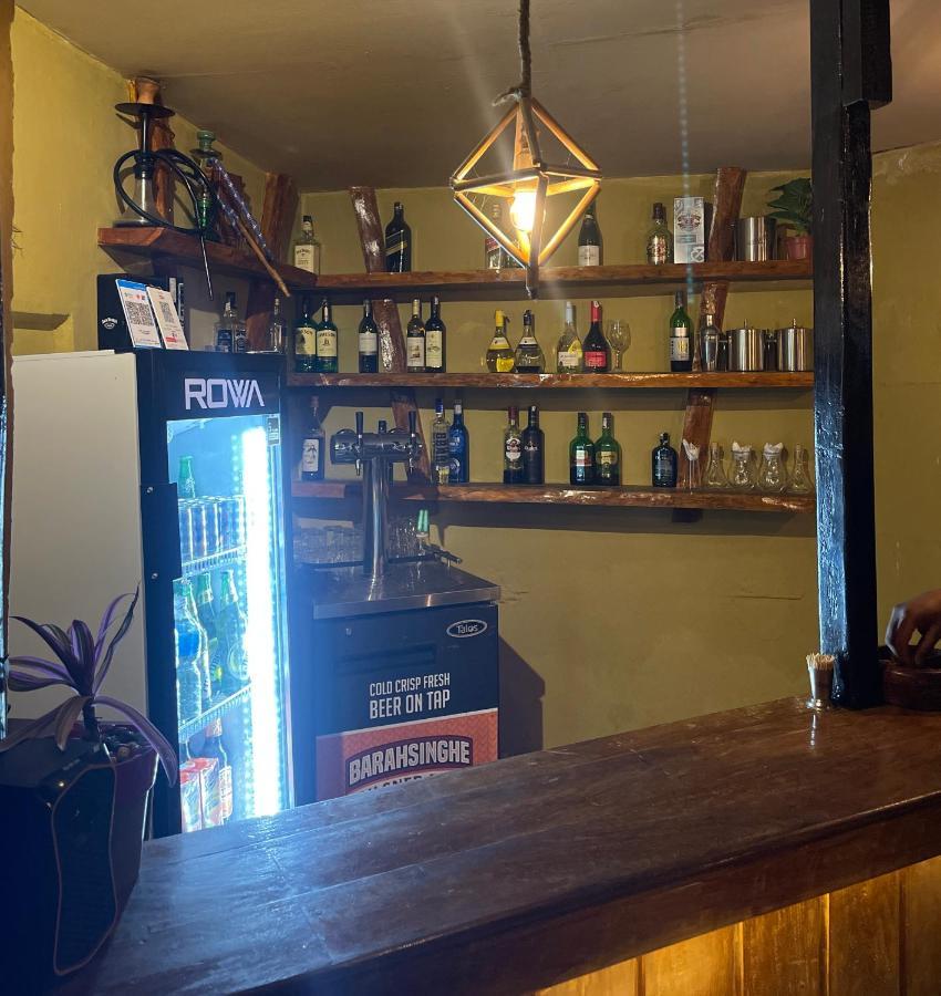 Hotel Tharu Garden And Beer Bar Читван Экстерьер фото